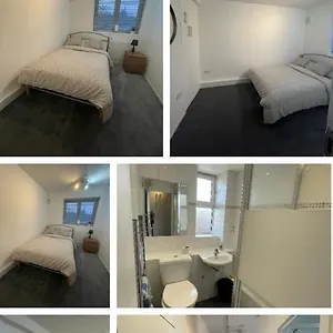 Bright Airy Double In The Heart Of Foresthill Проживание в семье Лондон