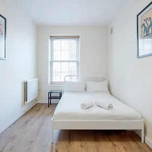 Aplacetostay Apartment, Zone 1 Liv