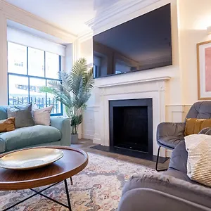Liverpool St Three Bedroom Near Tube Station Apartmán Londýn