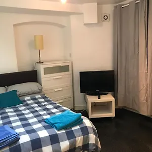 West Kensington 3 Bedroom London