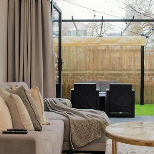 Unique 3bd Flat King Size Bed Apartment *