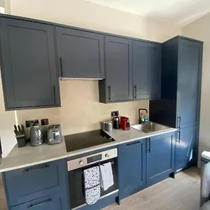 2br Flat In Wandsworth Sleep 10 W10