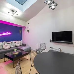 Apartment The Insta Playhouse - Covent Garden - By Frankie Says *