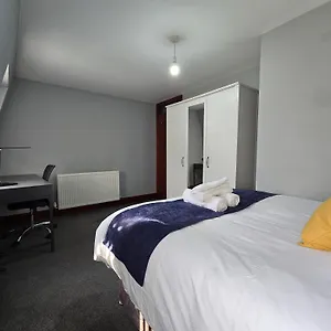 Cosy 3 Bedroom Flat Step Away From Paddington Apartment London