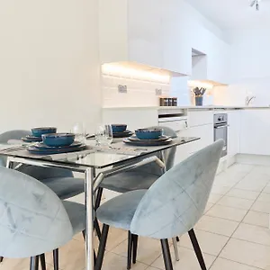 Hyde Park Terraced - Free Parking London