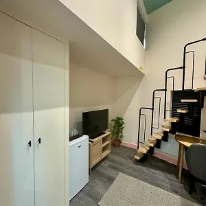 Quirky In Vibrant Ldn Apartment *
