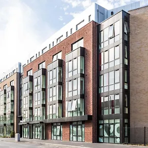 Stylish Ensuites In The Heart Of Kingston *