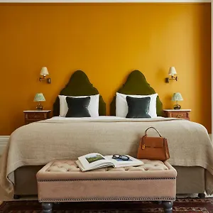 Georgian House Hotel 4*