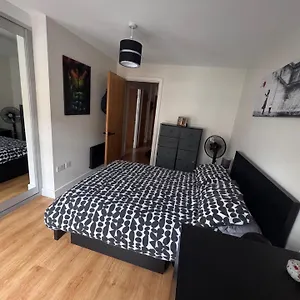 Cosy Private With Private Bathroom - Your Perfect Gateway! *