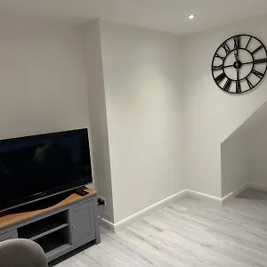 Apartment Spacious 3 Bedroom Maisonette In Greenford *