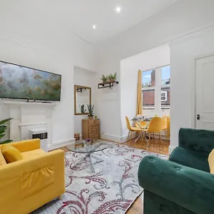 Daire Modern 2-bedroom On Oxford Street 8gc Londra