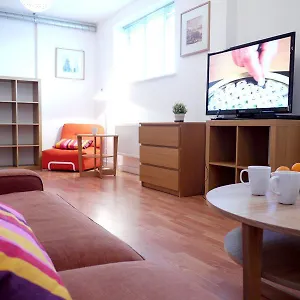 Premier Tower Bridge Apartment London