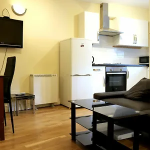 Apartment Fine Touch London
