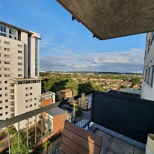 Affluent Riverside Sark Tower Apartmán Londýn