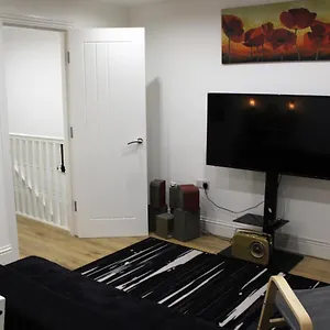 Apartment Modern 2 Bedroom In The Heart Of Greenwich *