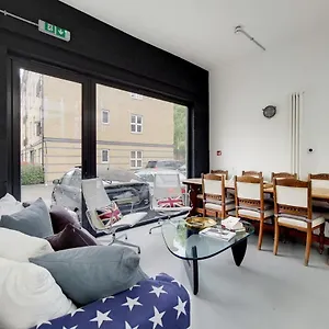 The Bethnal Place - Lovely 2bdr Flat London