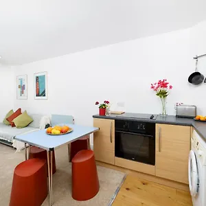Central Hackney Apartment London