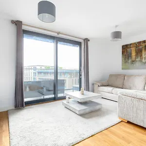 Apartment The Canada Water Flat *