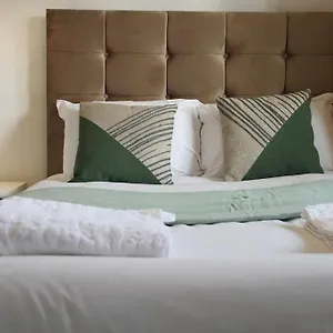 Apartment Ensuite With Kitchen Modern Large Double-bed In Zone 2 *