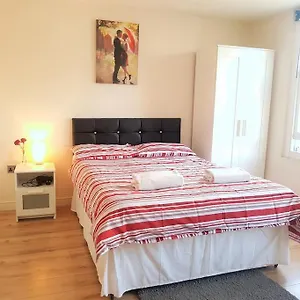 Cosy Flat In Great Locationin Apartment London