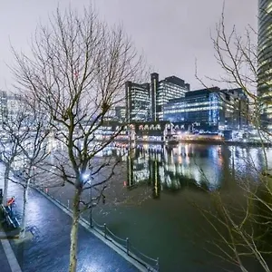 Canary Wharf * London