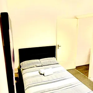 One Bed Flat In Central Apartment London