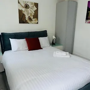 Beautiful One Bed Flat Apartment Dagenham