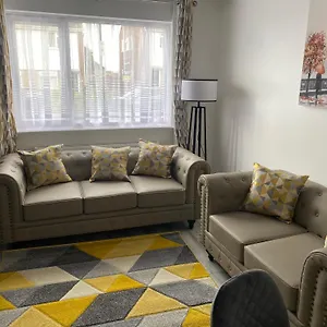Apartment Modern 2 Bedroom Belvedere