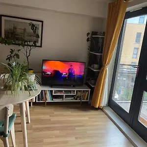 Cosy And Peaceful Flat * London
