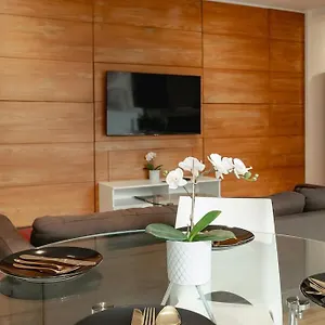 Stylish 4 Mins From Station