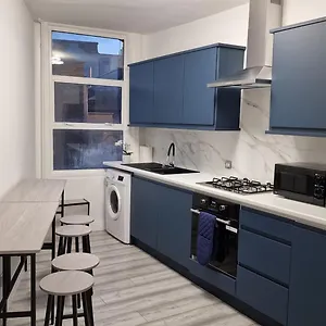 Stratford 4 Bed