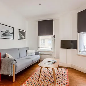 Apartment 1br Apt, Of London, 2min Aldgate Tube