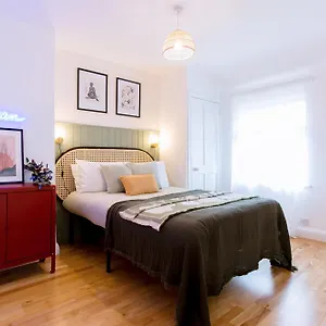 3-bed House - Next To Olympic Park & Westfield Holiday home