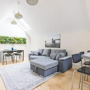 Apartment 4 Bed Penthouse In Shoreditch London
