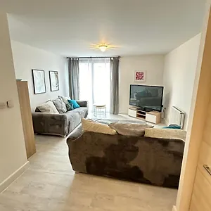 Flat In - Excel,o2,city Airport Apartment London