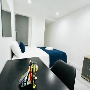Flats, Perfect Location To Visit London! London