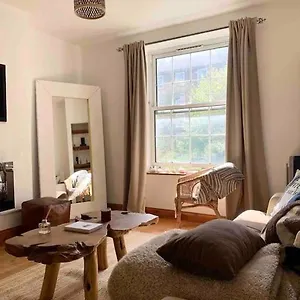 Classy Se8 Your Hidden Gem In Zone 2 *