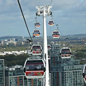 Apartment Cosy 2 Bed Flat Cutty Sark Greenwich Close To Canary Wharf - Perfect For Long