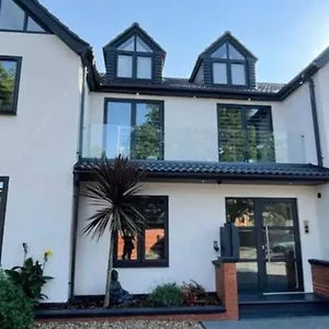 Apartment Luxury Flat In Uxbridge