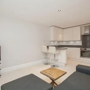 Skylight 1-bed Near Bridge & Tower Bridge - Excellent Transport Links London