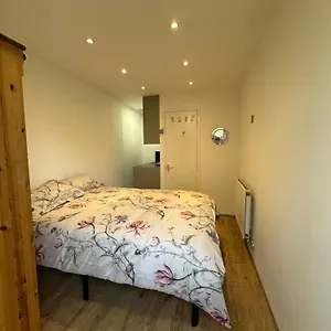 Apartment Ensuite Double Near Excel