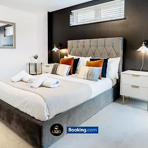 Cosy 1 Bedroom By Ls2g Short Lets & Serviced Greater With Free Wifi