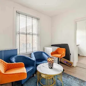 Homestay Private In Near Heathrow