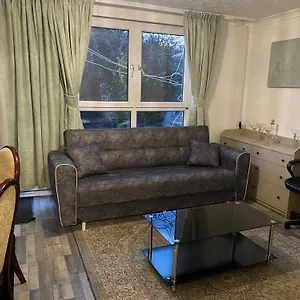 Charm - 3 Bedroom House Near Canary Wharf * London