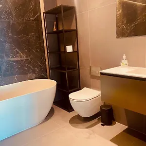 Trendy Shoreditch 3 Bed 2 Bath Penthouse With Terrace & Park View Apartment London