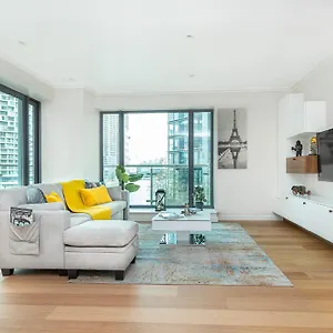 Apartment New Listing! Modern 3br, Prime Canary Wharf *