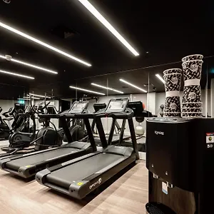 Wilde Aldgate Tower Bridge 4*