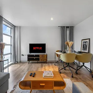 London's Famous Brick Lane - 1 Bed Flat Sleeps 5 Apartment London