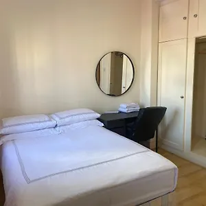 Cozy Private Near Cambridge Heath Station