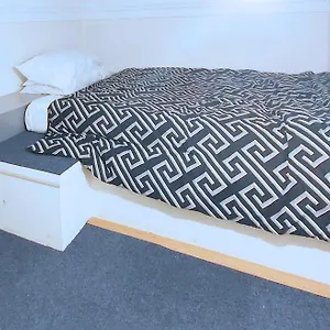 Guest house R1 Mezzanine Double Bed Balcony London